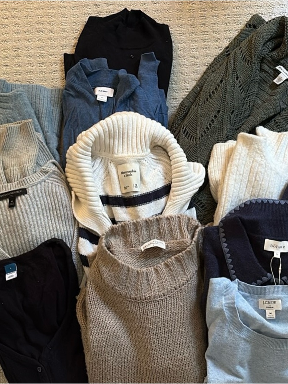 Sweater Haul / Bundle – 11 Pieces | Sizes S–L